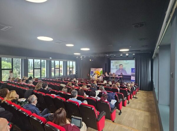 Ο Δρ. Κωνσταντίνος Στεργίου, Επικεφαλής του ED Δυτικής Μακεδονίας, ομιλητής στην επιμορφωτική ημερίδα των Σχολείων EPAS του Ε.Κ.